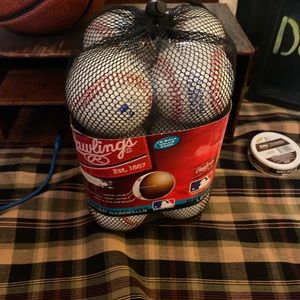 12 Rawlings rec baseballs